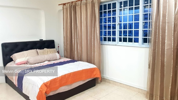 Blk 556 Jurong West Street 42 (Jurong West), HDB Executive #206523131